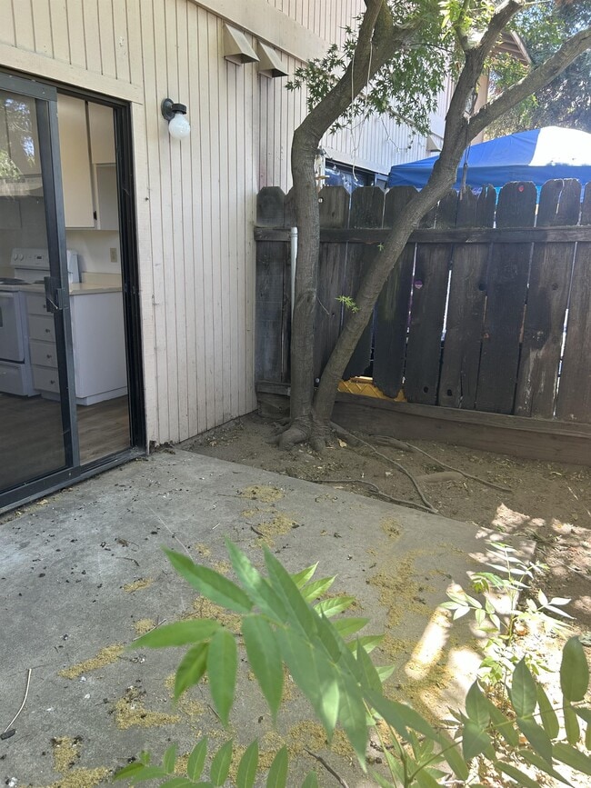 Building Photo - 1808 Colorado Ave