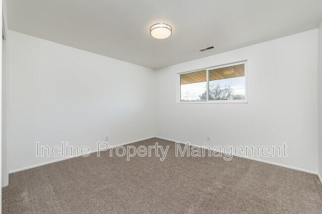 Building Photo - 1069 S 80 E