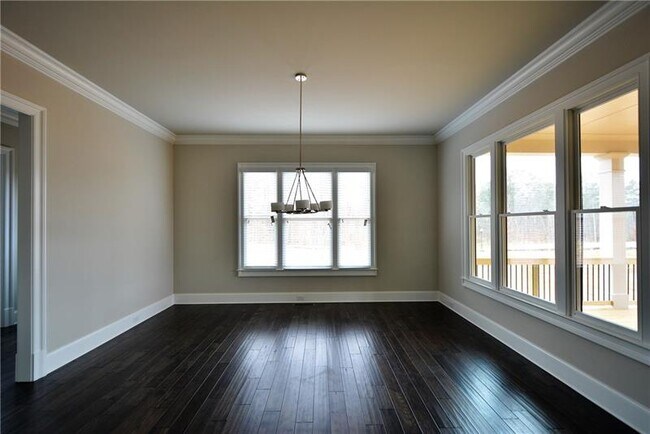 Building Photo - 7200 Grandview Overlook
