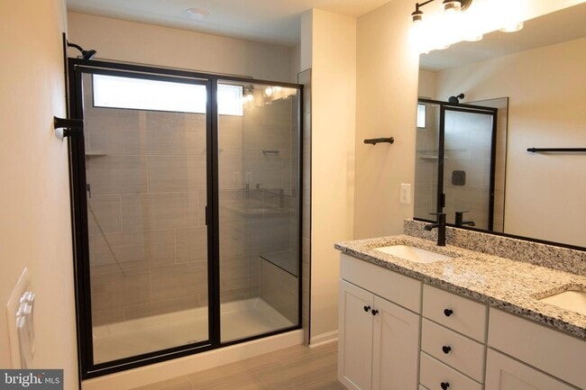 Building Photo - 4100 Bolton Ct
