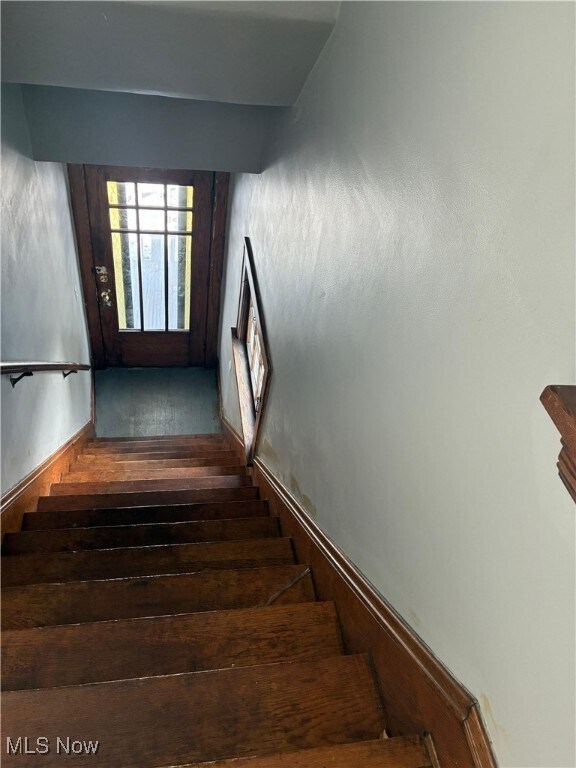 Building Photo - 3492 W 100th St