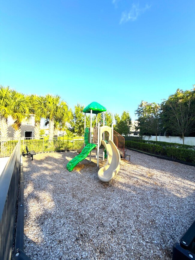 Building Photo - 6794 Broadwater Ln