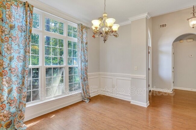 Building Photo - 40 Downie Ct