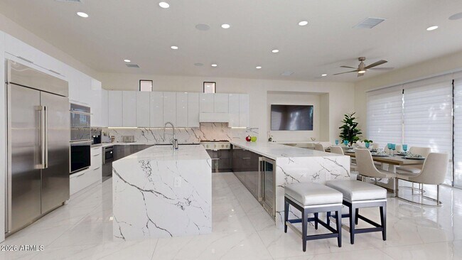 Building Photo - 3231 S Jojoba Way