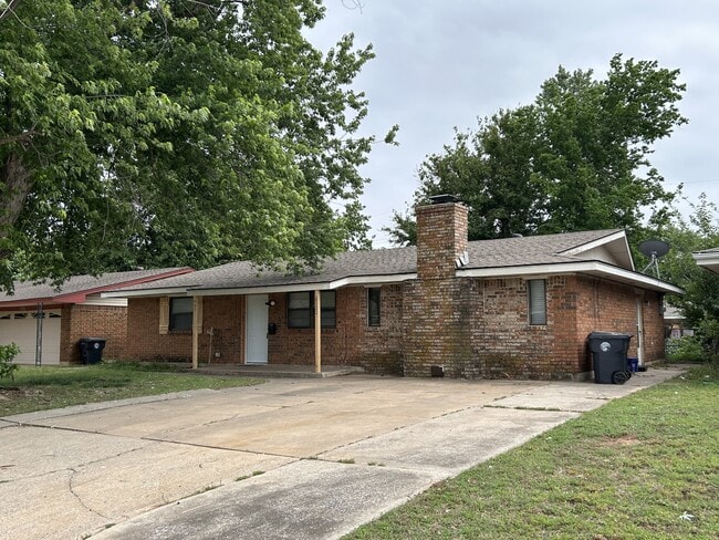 Building Photo - 8300 NW 38th St