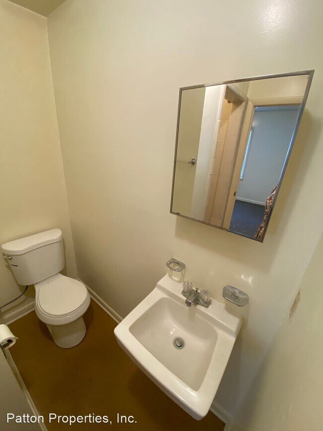 Building Photo - 3 br, 2 bath House - 2723 Dubard Street