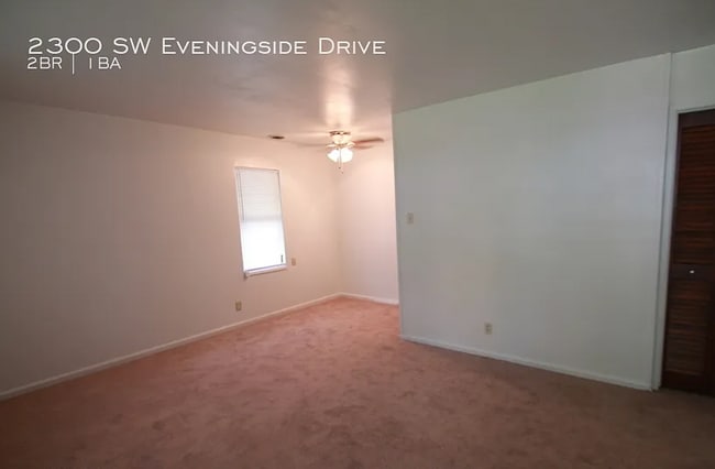 Building Photo - Don't miss out on this beautiful home!