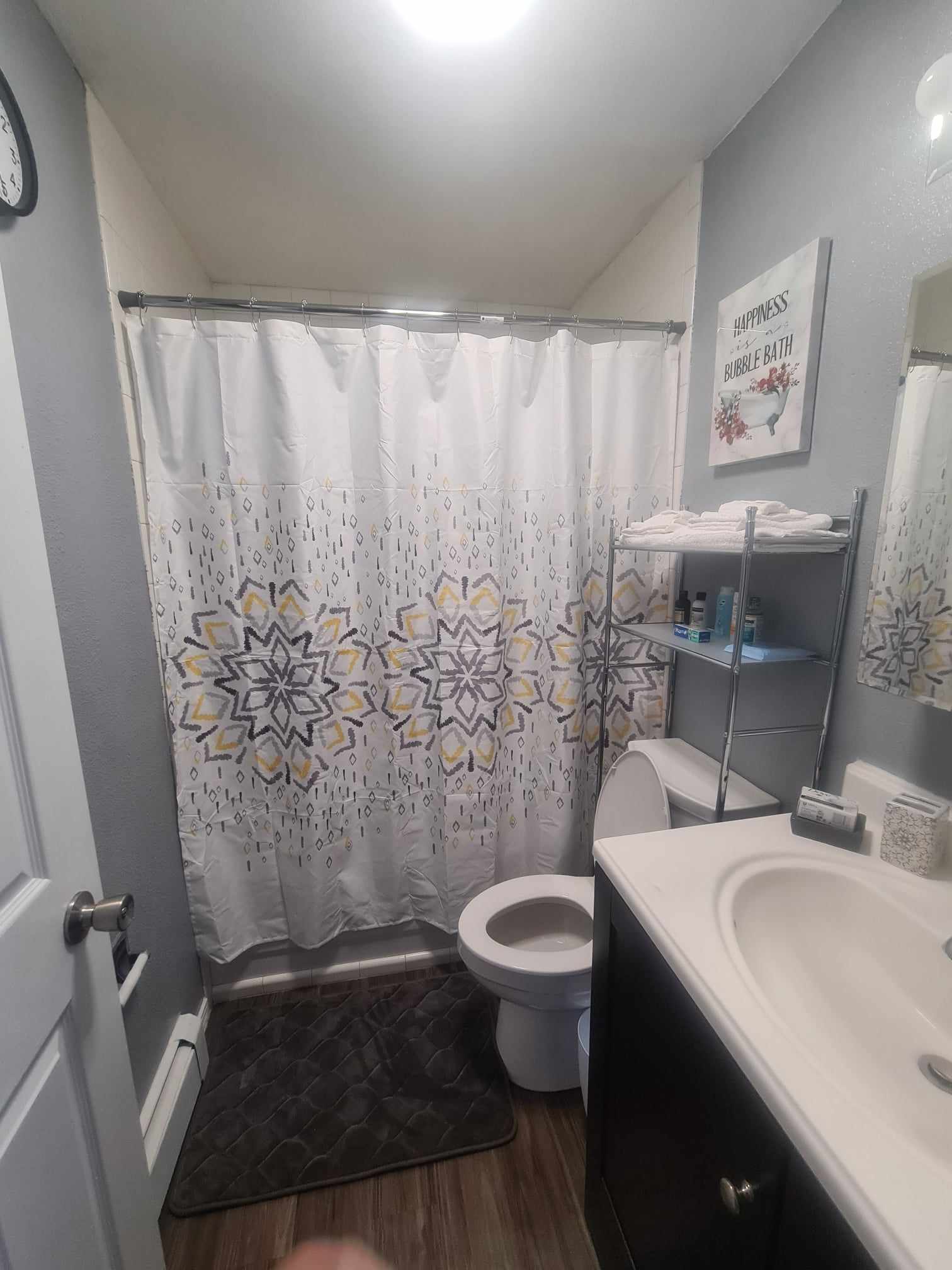 Bathroom - 2908 W 32nd Ave