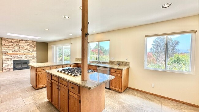 Building Photo - Amazing Location & Sprawling Country Living at its Very Best in this Beautiful Single-Story Home ...