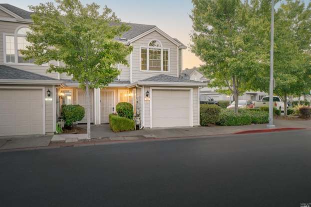 Primary Photo - 651 Laurel Grove Cir