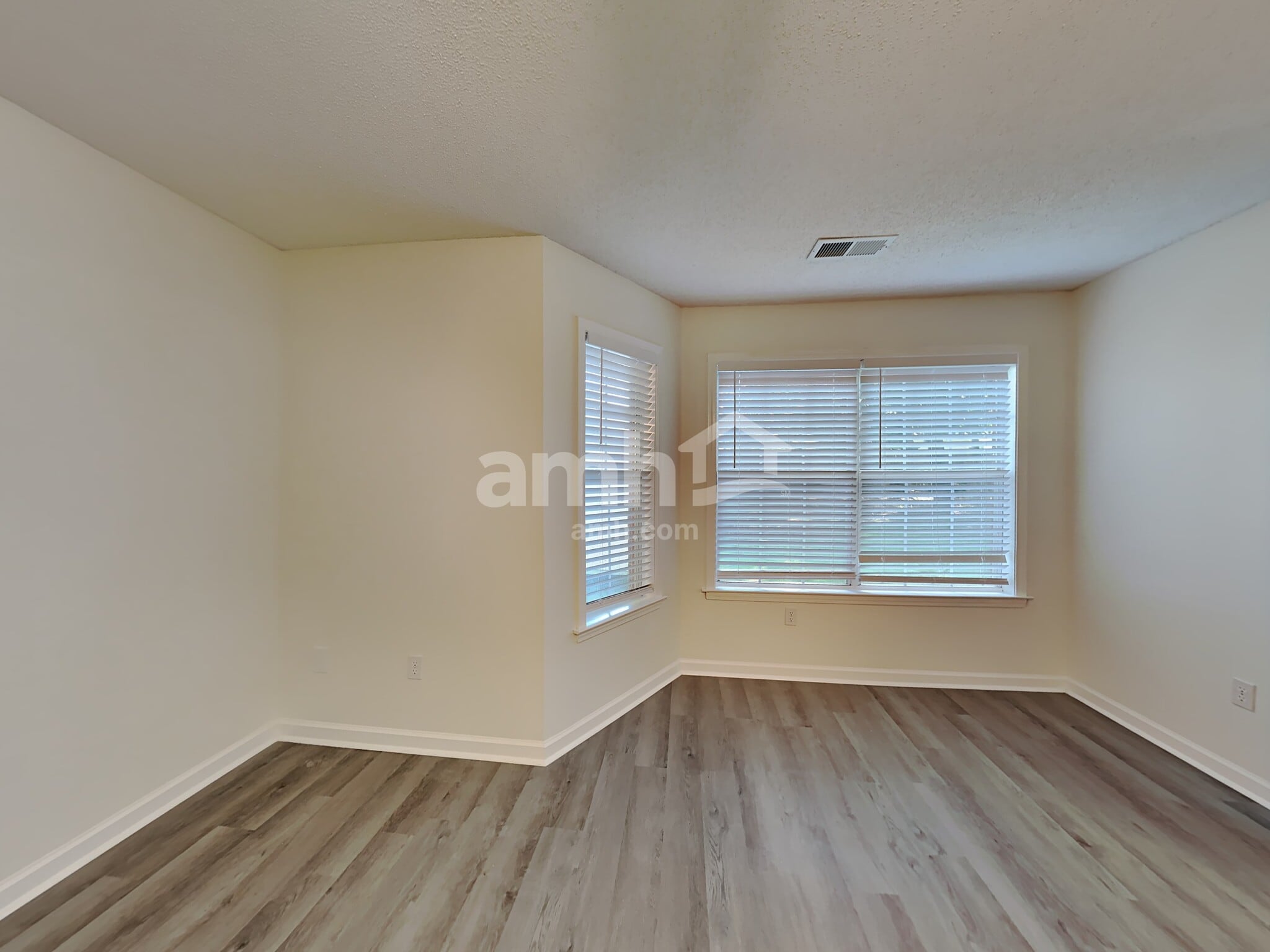 Building Photo - 2714 Cedar Bluff Dr
