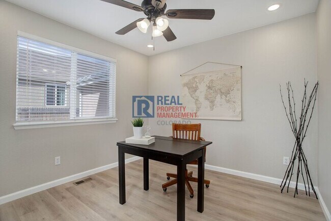 Building Photo - 5934 Instone Cir