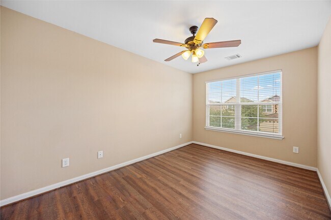 Building Photo - 17123 Wilthorne Gardens Ct