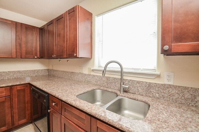 Building Photo - 14315 Branchwater Ln