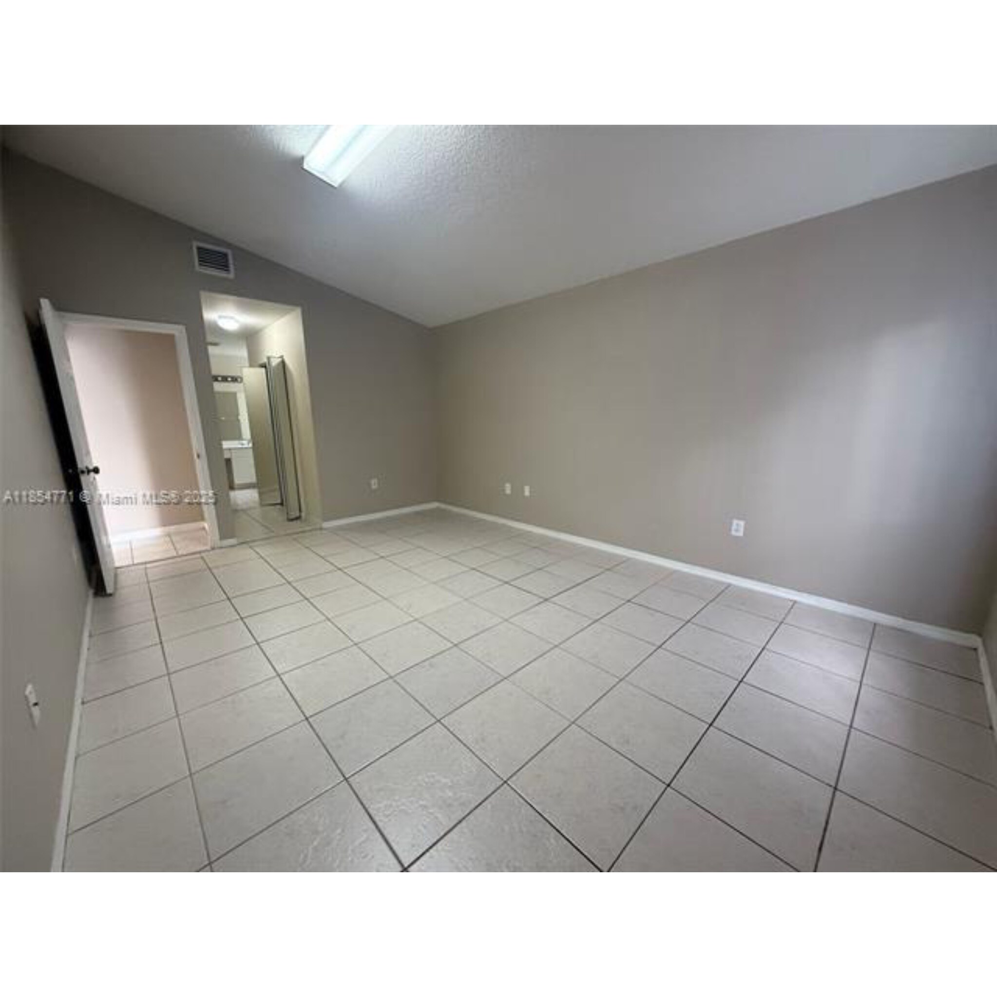 Building Photo - 15801 SW 85th St