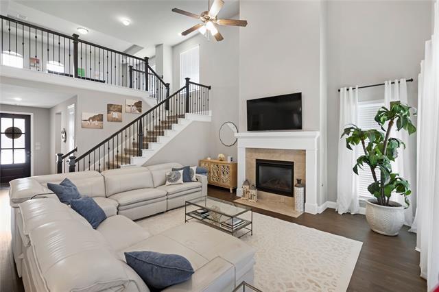 Building Photo - 813 Harrington Ln
