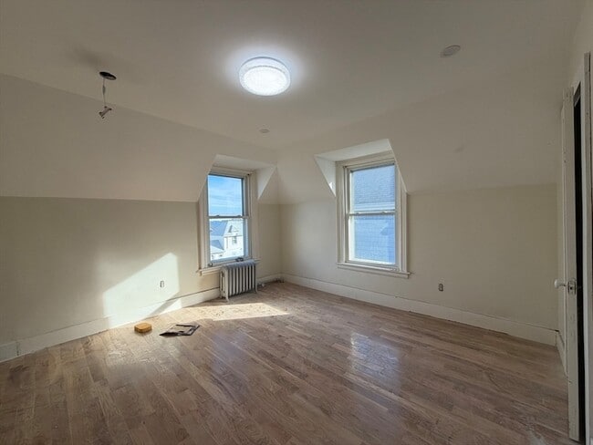 Building Photo - 212 Bradstreet Ave