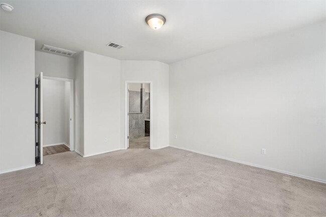 Building Photo - 213 Methodius Dr