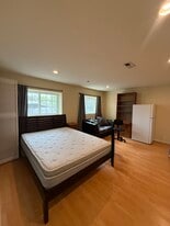 Building Photo - 2700 Ortega St