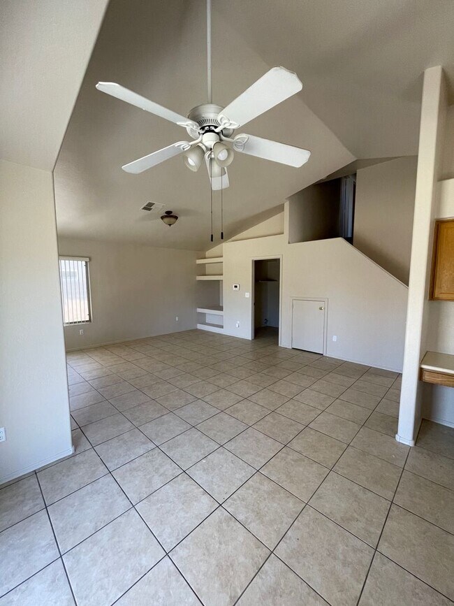 Building Photo - 5311 N 104th Dr