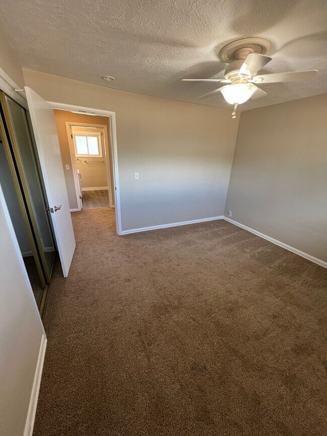 Building Photo - Modern 3-Bedroom, 1.5-Bath Home with Private Office & Large Patio