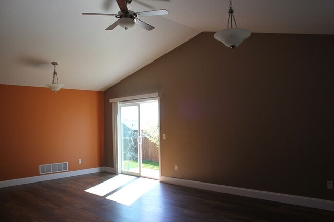 Building Photo - 1110 Ridgeview Trail