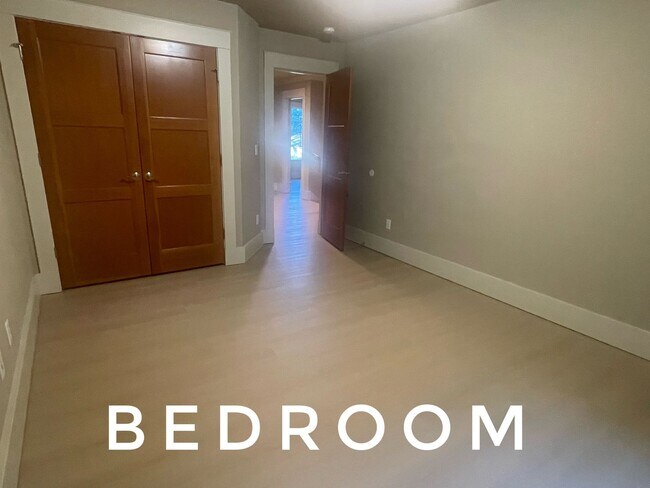 Building Photo - Tech Commuter's Dream Home - Walk to Micro...
