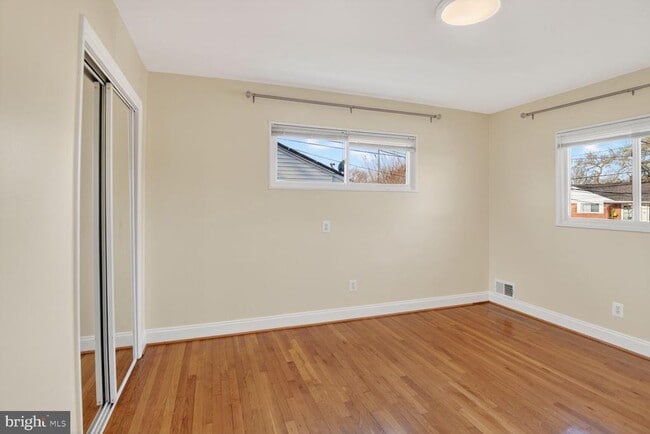 Building Photo - 2308 Senator Ave