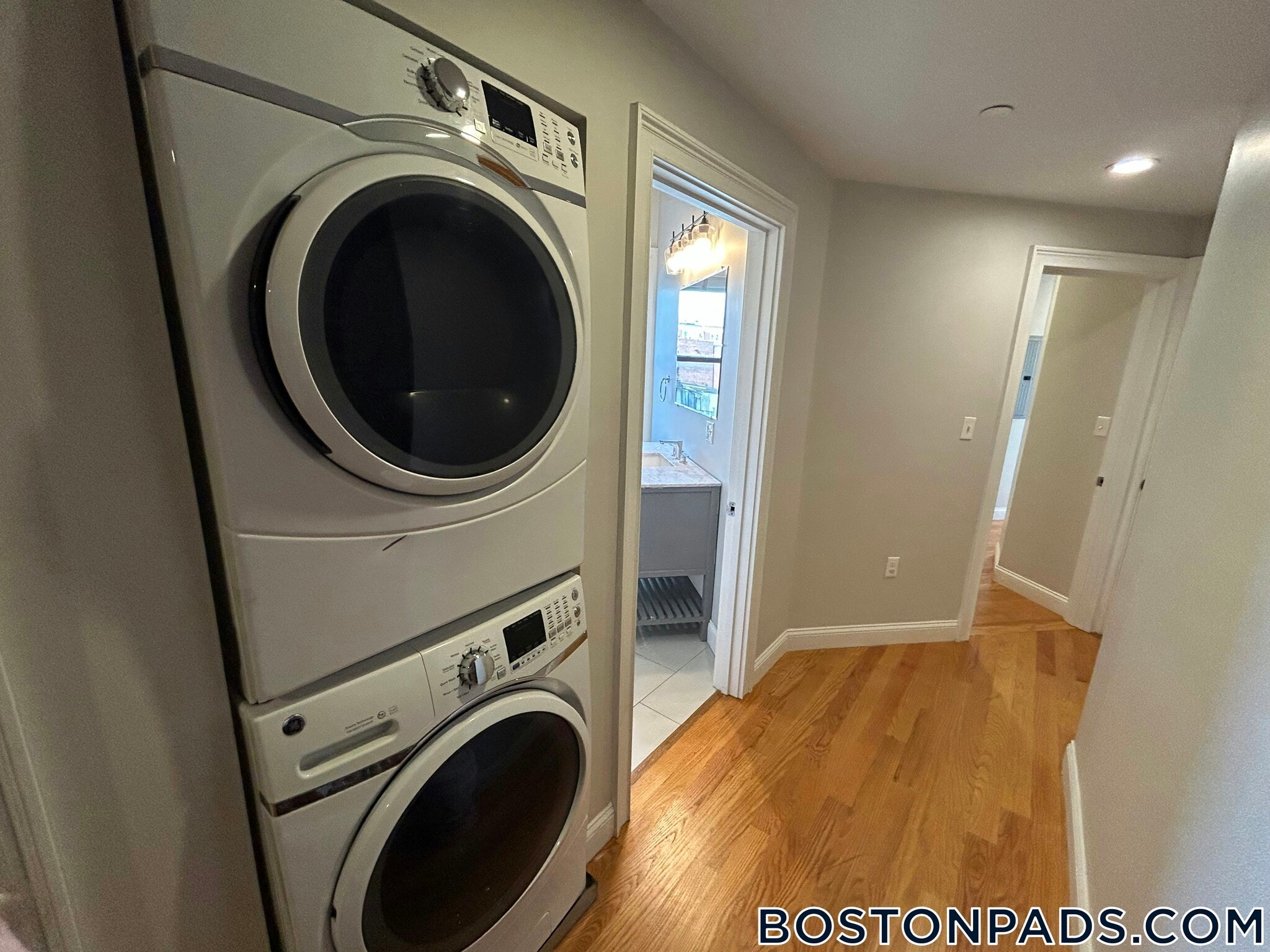 Building Photo - 151-153 Meridian St.