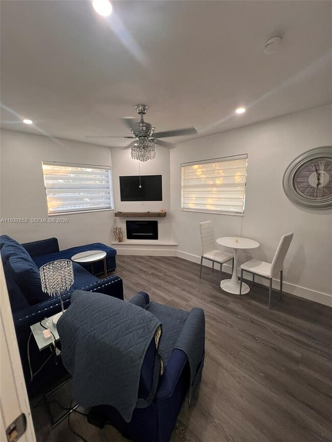 Building Photo - 3411 SW 121st Ave