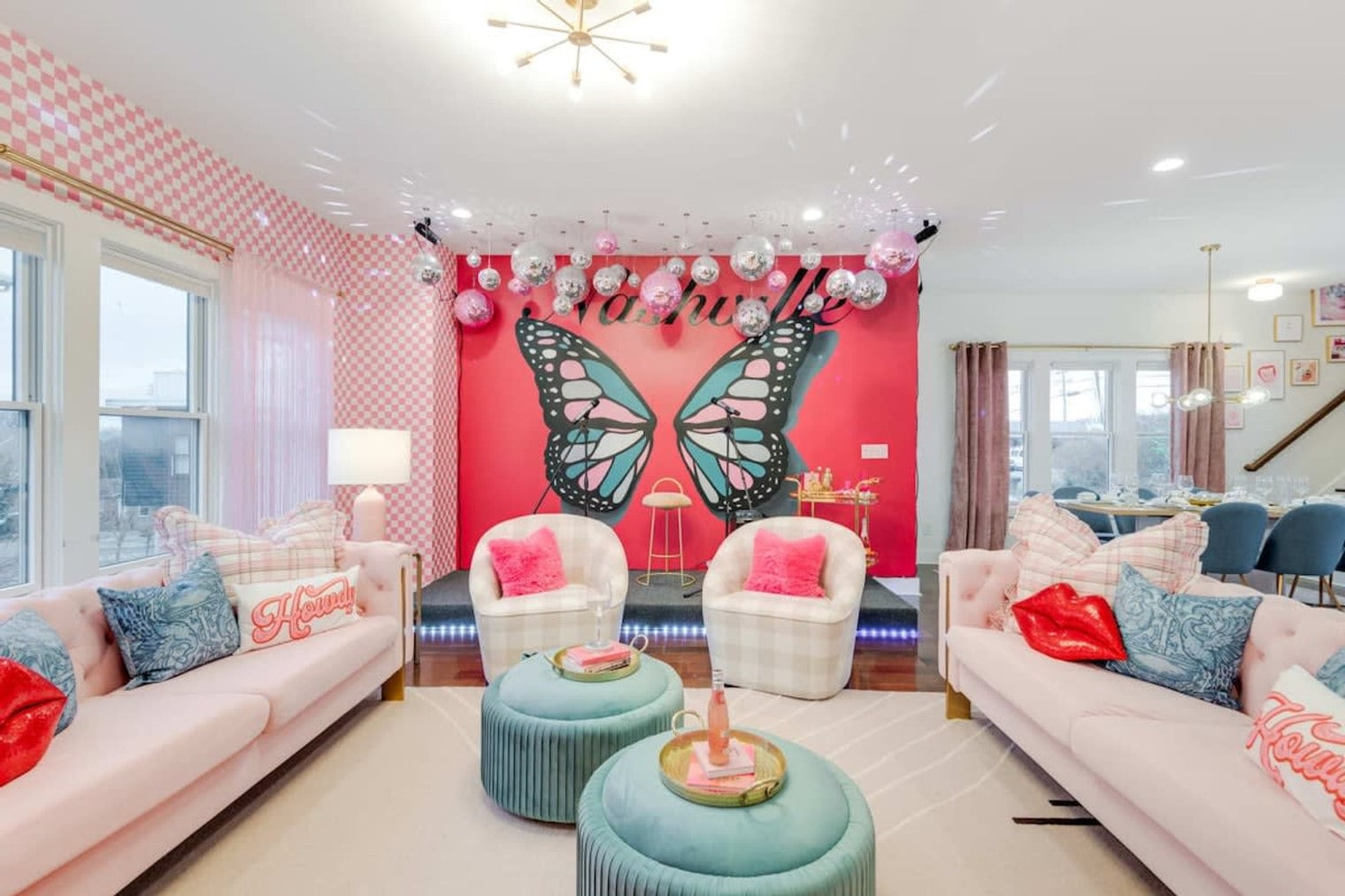 Building Photo - 2826 Hutson Ave