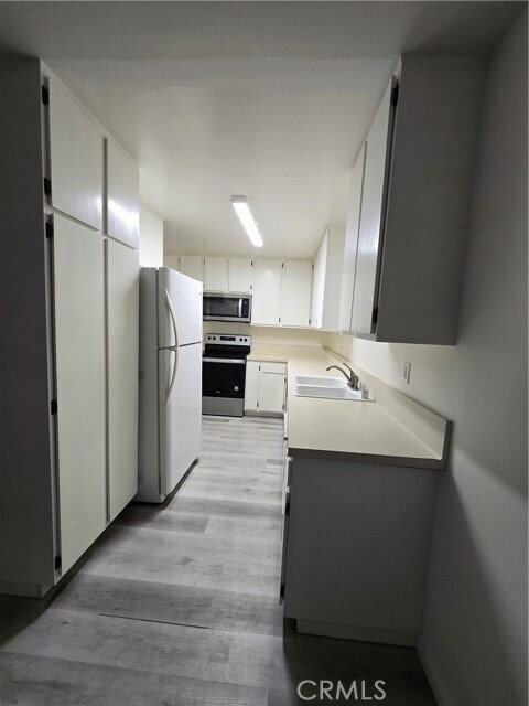 Building Photo - 1126 Fairview Ave