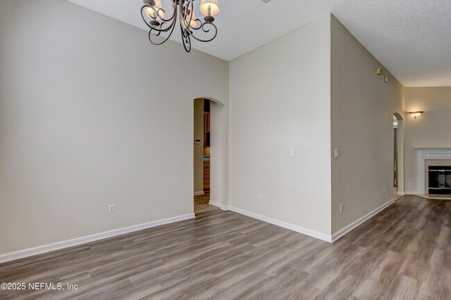 Building Photo - 749 Grand Parke Dr