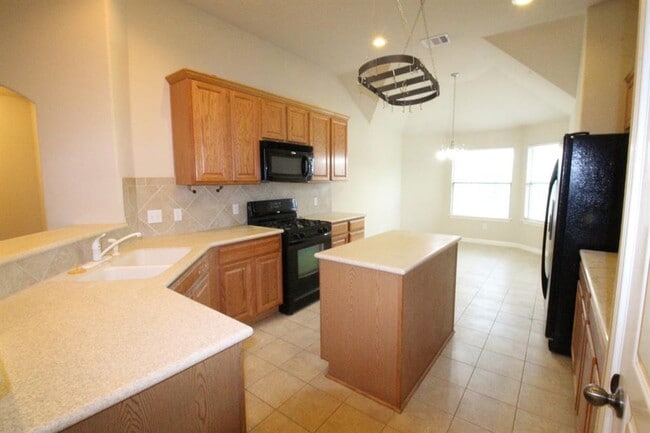 Building Photo - 1600 Kingston Lacy Blvd