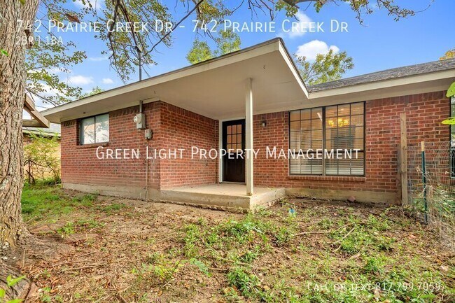 Building Photo - 742 Prairie Creek Dr