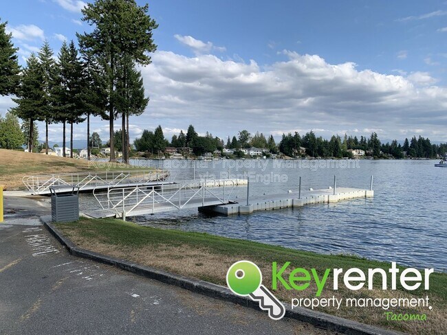 Building Photo - 3009 208th Ave E