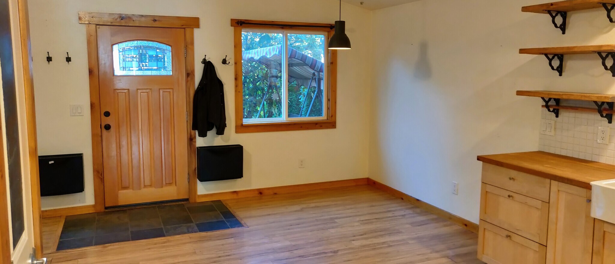 Dining area - 3842 Idaho St