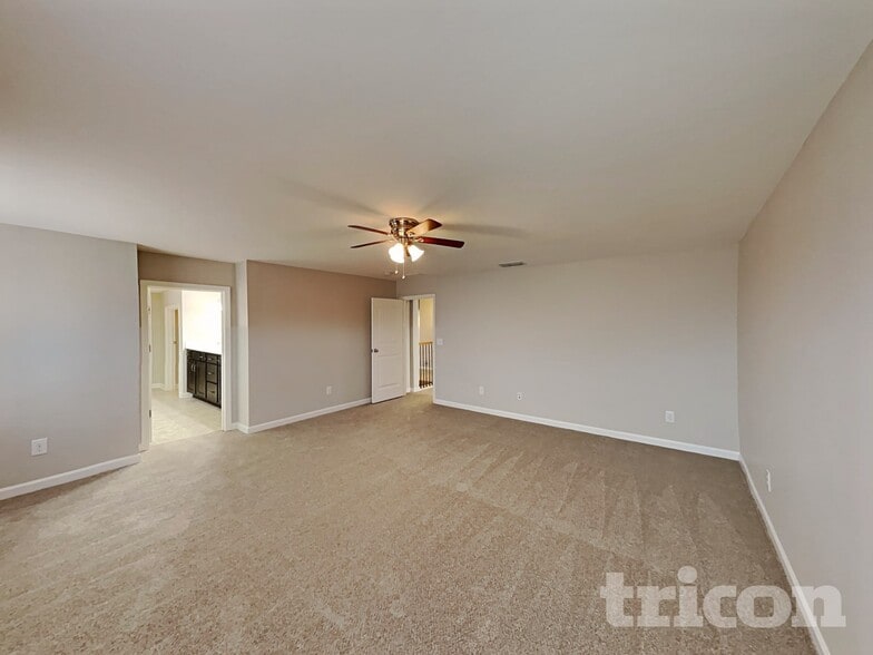 Building Photo - 703 Bench Ln