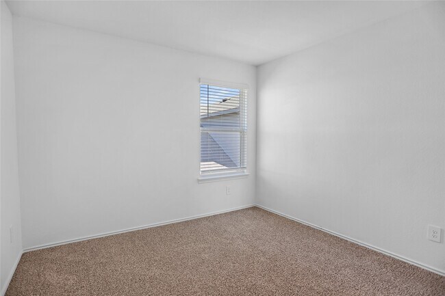 Building Photo - 24311 Saddlestone Green Dr