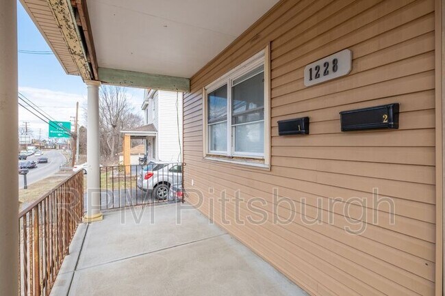 Building Photo - 1228 Washington Pike