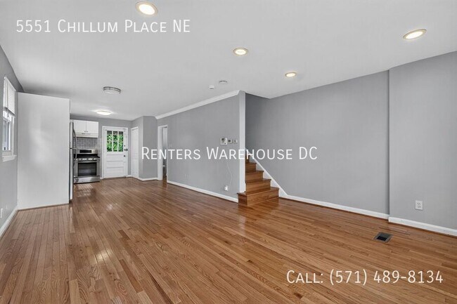 Building Photo - 5551 Chillum Pl NE