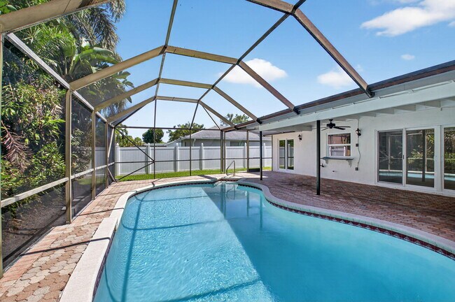Building Photo - 17414 Spring Tree Ln