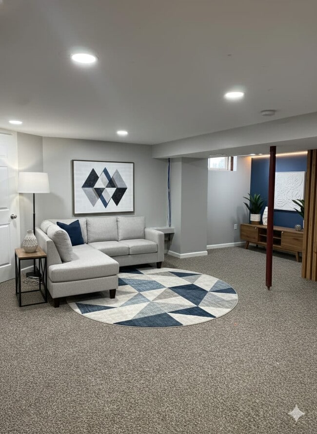 Building Photo - 319 Charles Ave