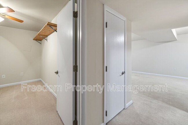 Building Photo - 5256 Sudberry Ln