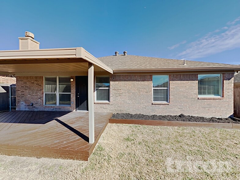 Building Photo - 2524 Wakecrest Dr