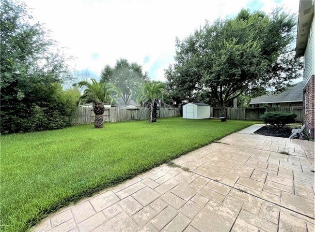 Building Photo - 16407 Stone Prairie Dr