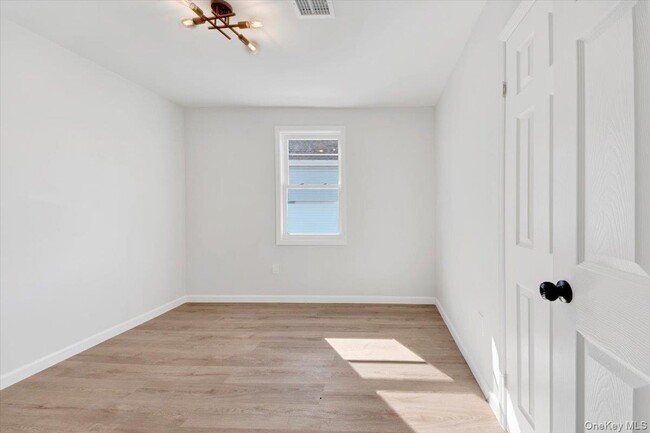 Building Photo - 4626 Richardson Ave