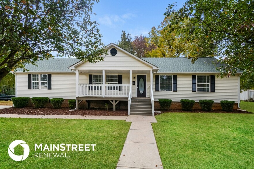 Primary Photo - 617 E Walnut Ave