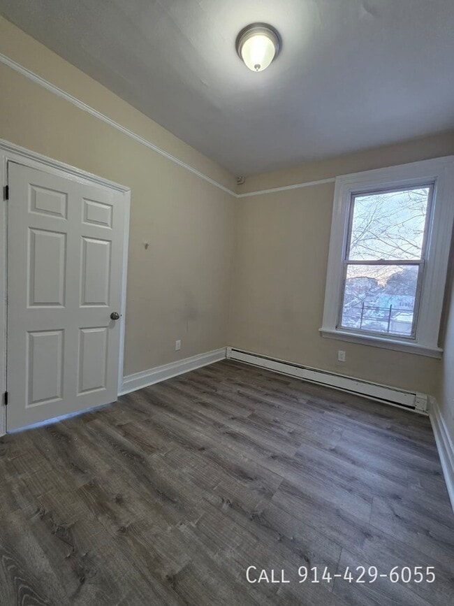 Building Photo - 175 Orchard St