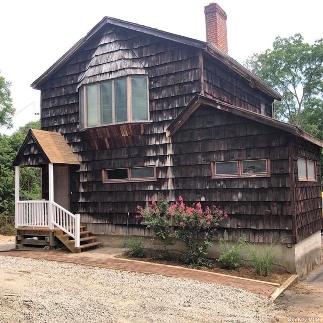 Primary Photo - 264 Woodbury Rd